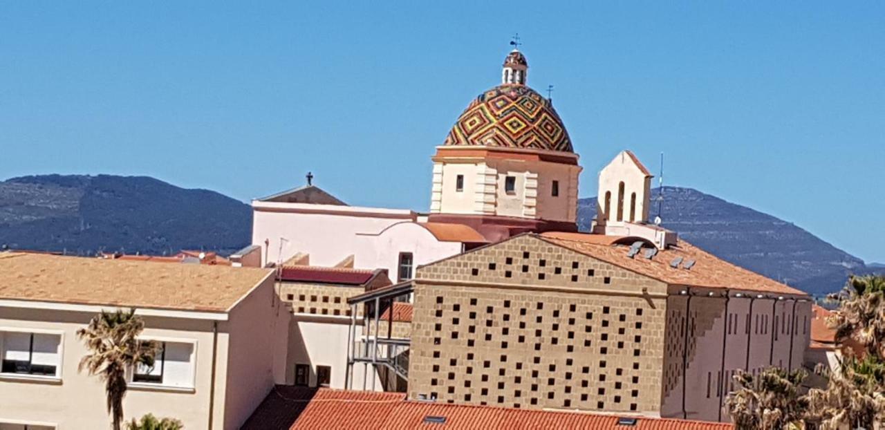 Casa Vacanze "Sara" Alghero Bagian luar foto